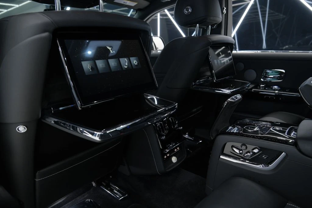 2026 Rolls-Royce Phantom VIII - Image 31 of 31