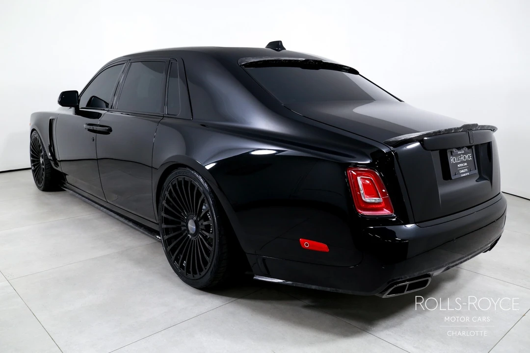 2026 Rolls-Royce Phantom VIII - Image 8 of 31
