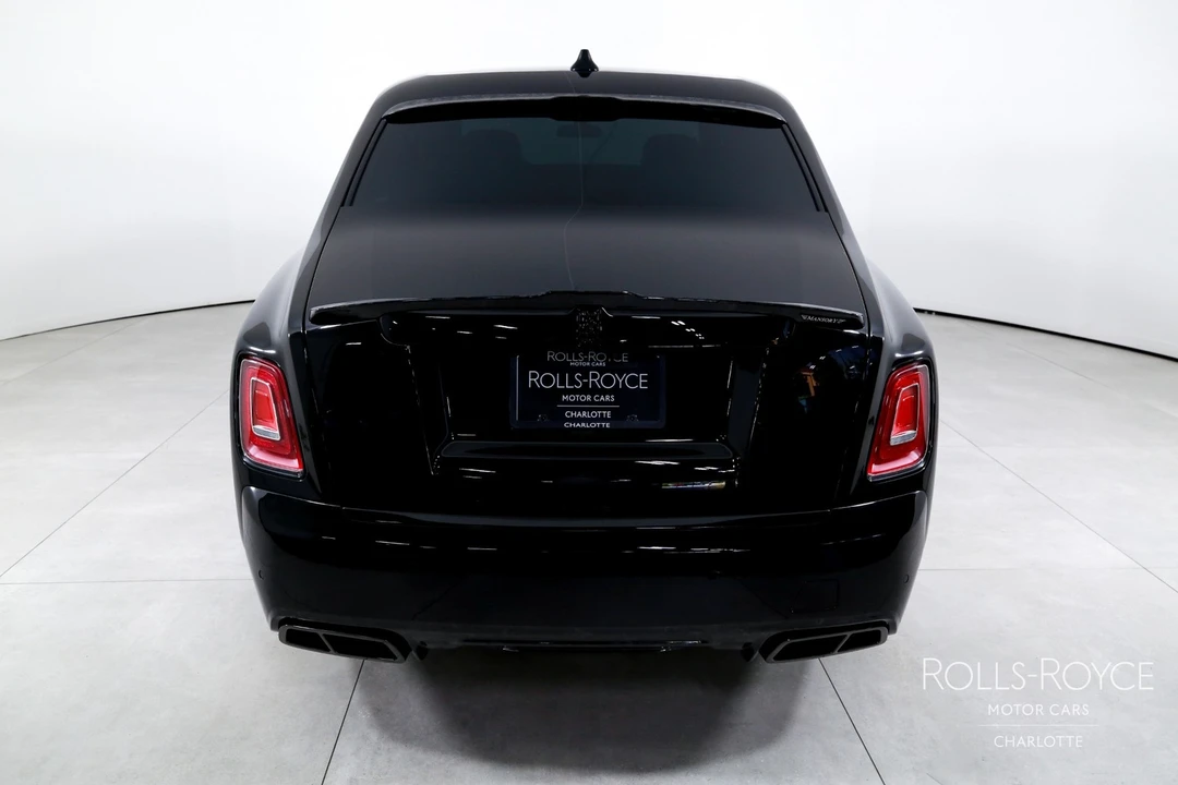 2026 Rolls-Royce Phantom VIII - Image 9 of 31