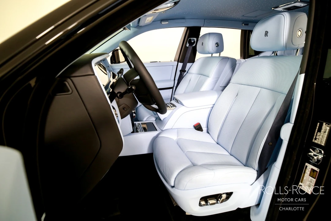 2026 Rolls-Royce Phantom VIII - Image 13 of 31