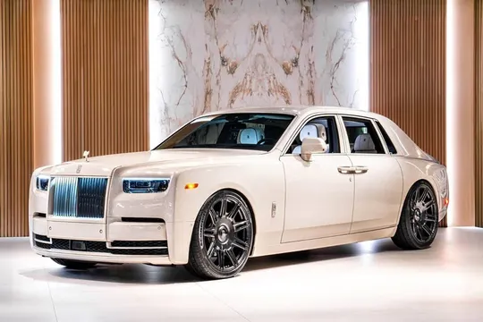 2026 Rolls-Royce Phantom Sedan 4D