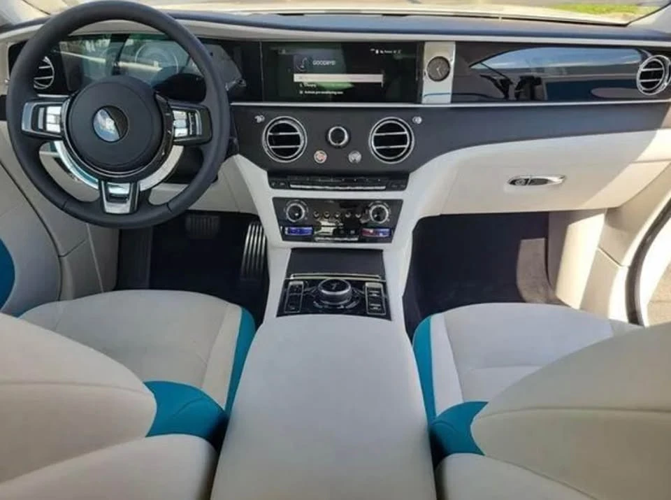 2026 Rolls-Royce Spectre - Image 11 of 17