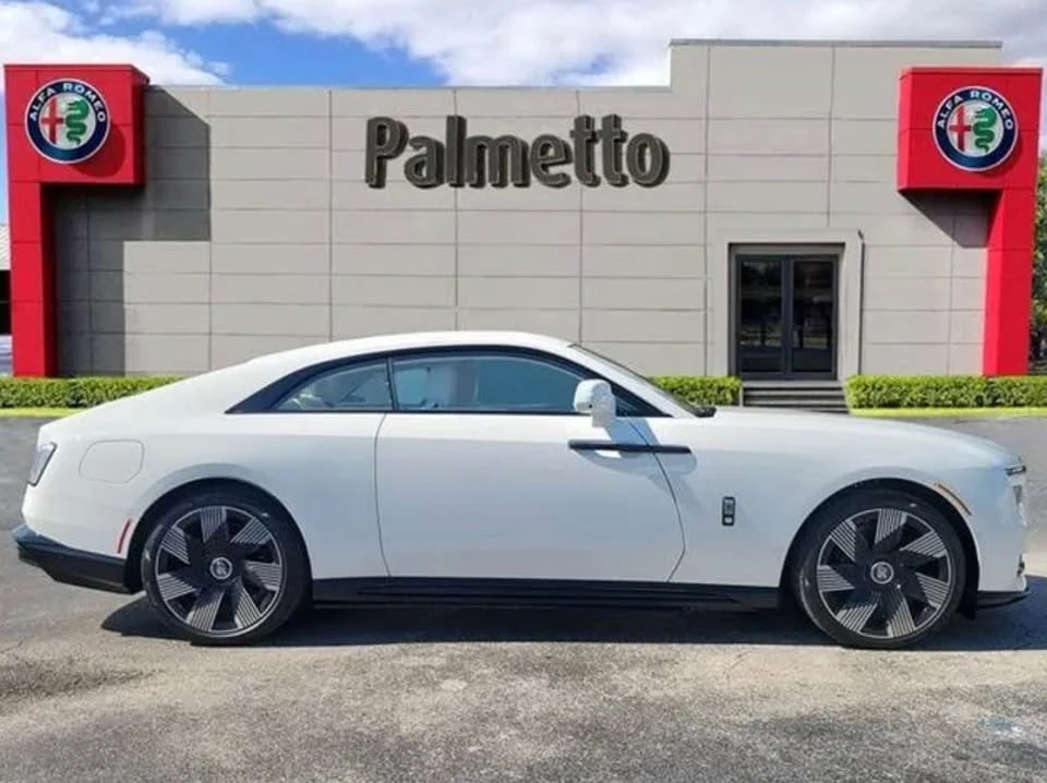 2026 Rolls-Royce Spectre - Image 3 of 17