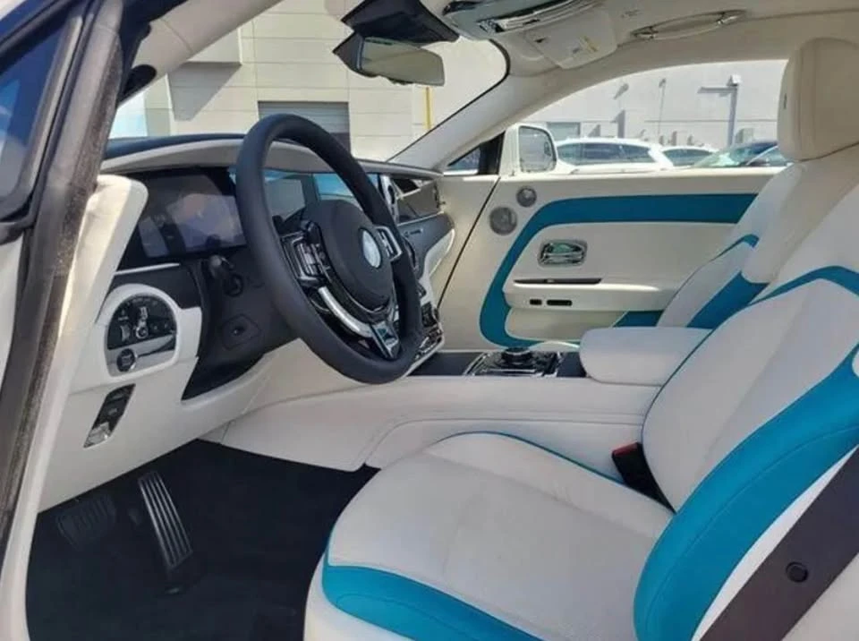 2026 Rolls-Royce Spectre - Image 10 of 17