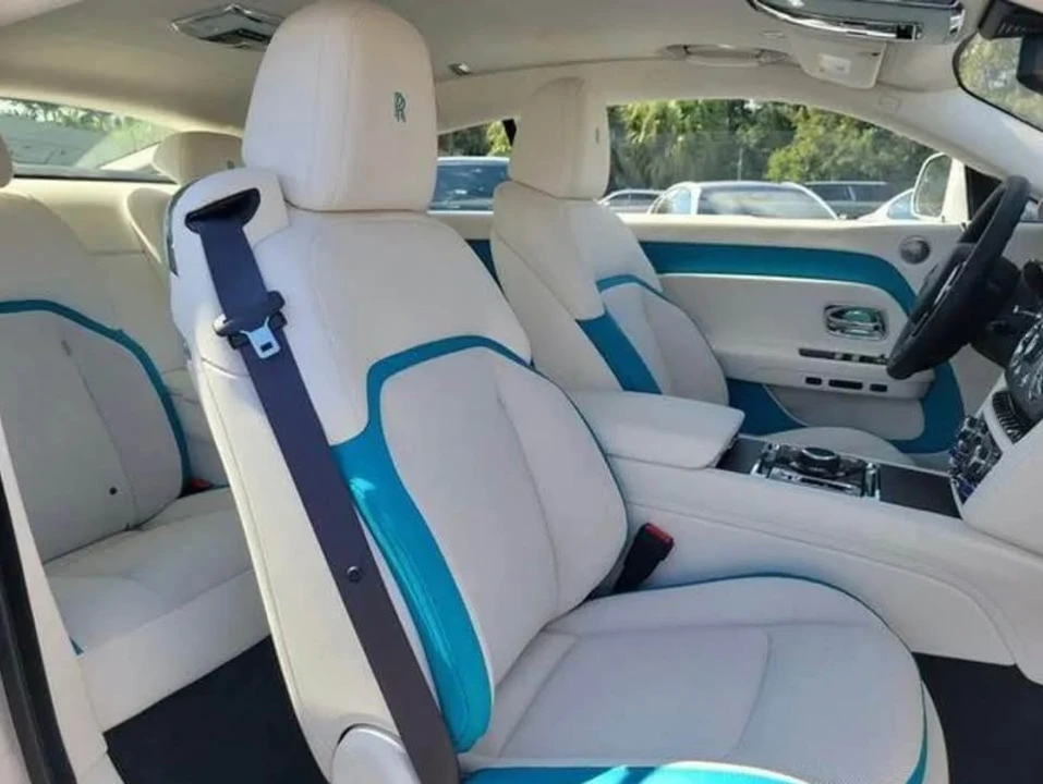 2026 Rolls-Royce Spectre - Image 7 of 17