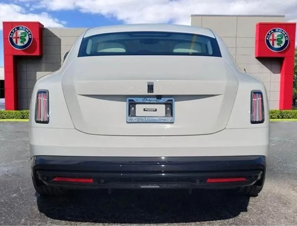 2026 Rolls-Royce Spectre - Image 5 of 17