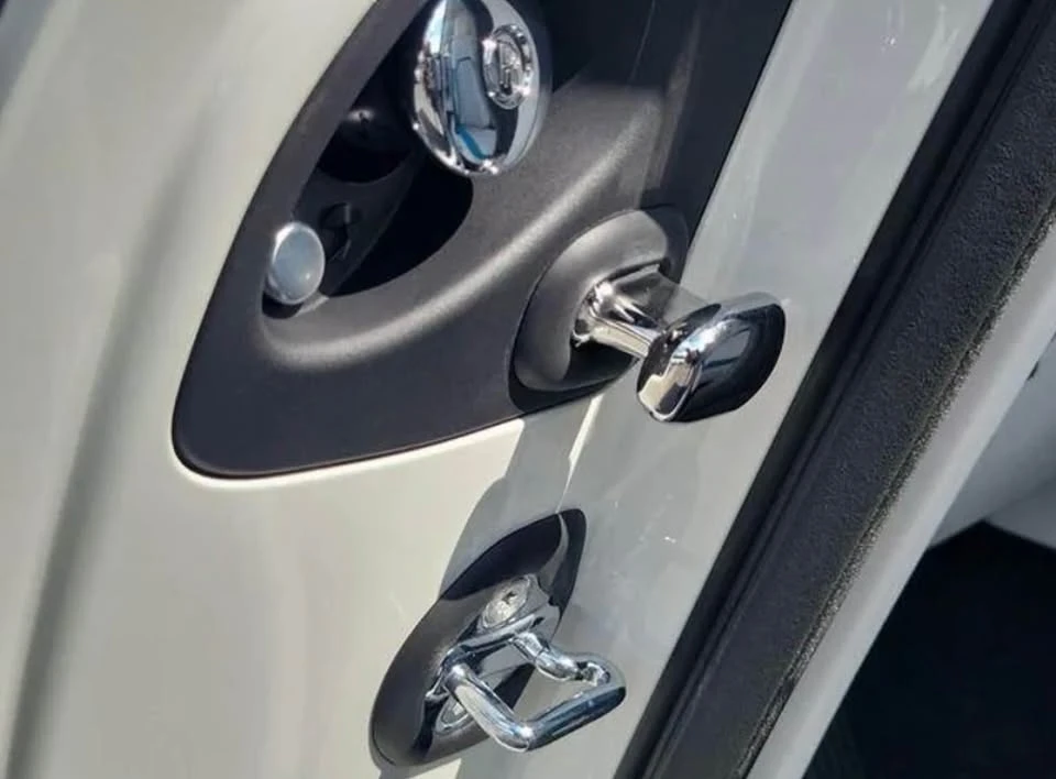 2026 Rolls-Royce Spectre - Image 13 of 17