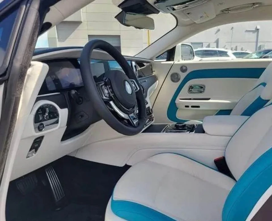 2026 Rolls-Royce Spectre - Image 11 of 20