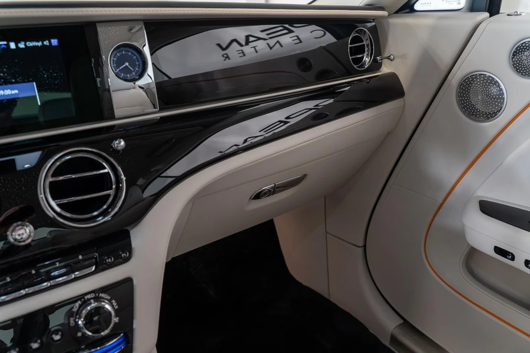 2026 Rolls-Royce Spectre - Image 8 of 21