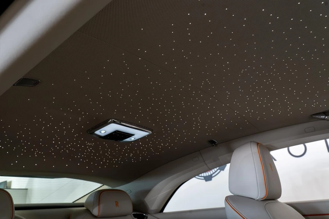 2026 Rolls-Royce Spectre - Image 15 of 21