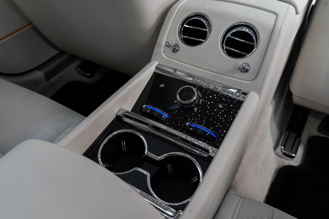2026 Rolls-Royce Spectre - Image 14 of 21