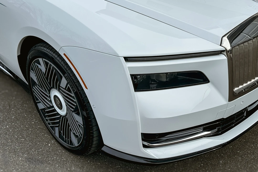 2026 Rolls-Royce Spectre - Image 13 of 24