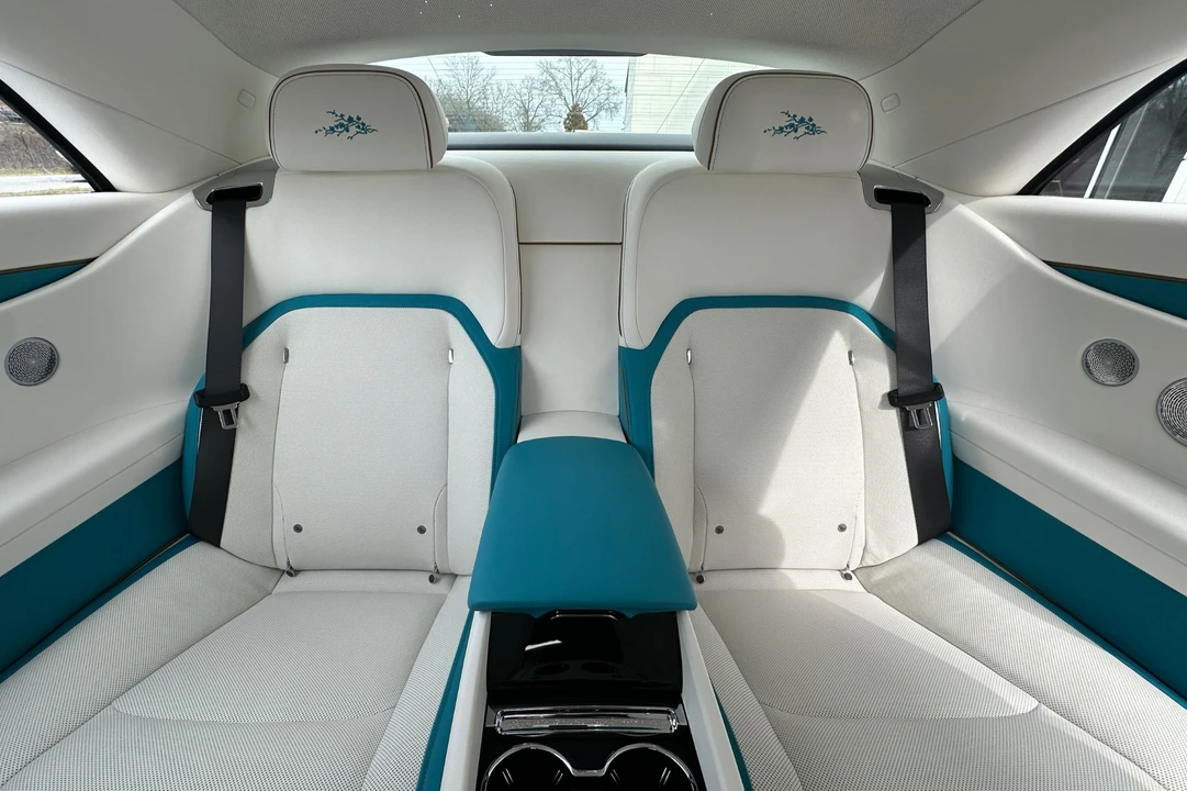 2026 Rolls-Royce Spectre - Image 18 of 24