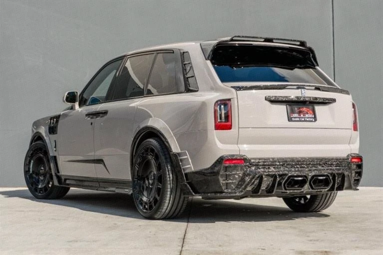 2026 Rolls-Royce Cullinan - Image 9 of 20