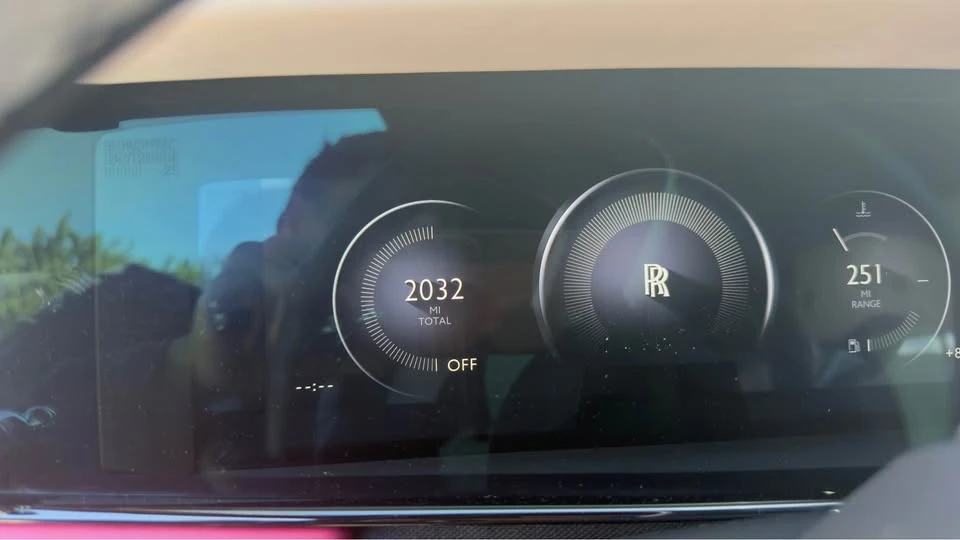 2026 Rolls-Royce Cullinan - Image 10 of 10
