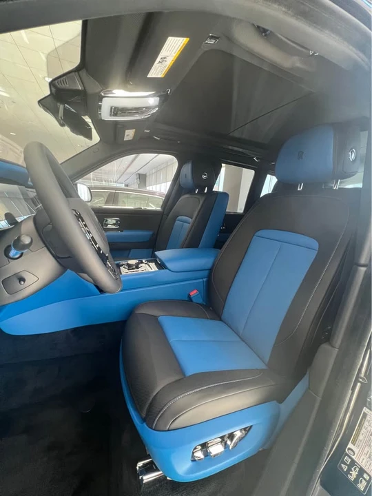 2026 Rolls-Royce Cullinan Black Badge - Image 9 of 10