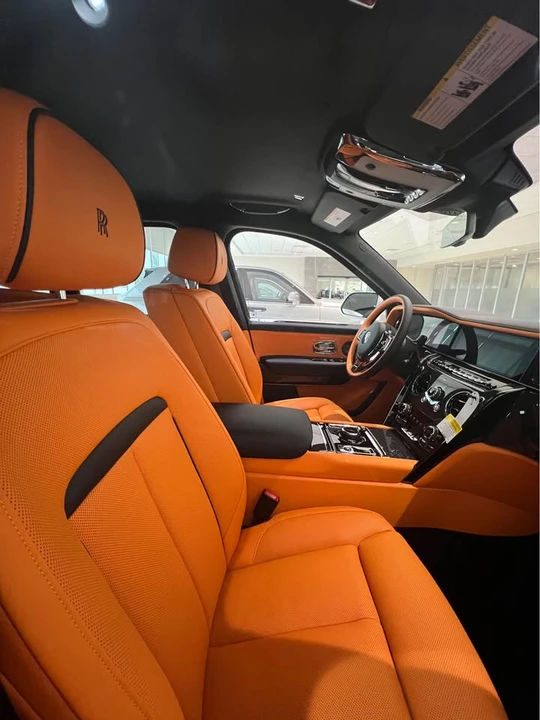 2026 Rolls-Royce Cullinan Black Badge - Image 6 of 8