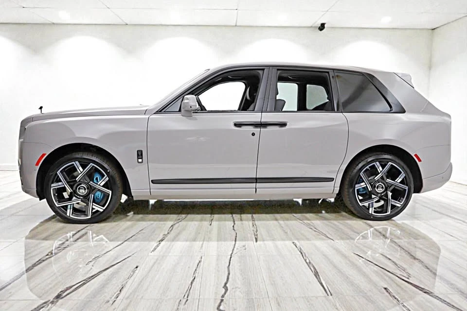 2026 Rolls-Royce Cullinan Black Badge - Image 2 of 20