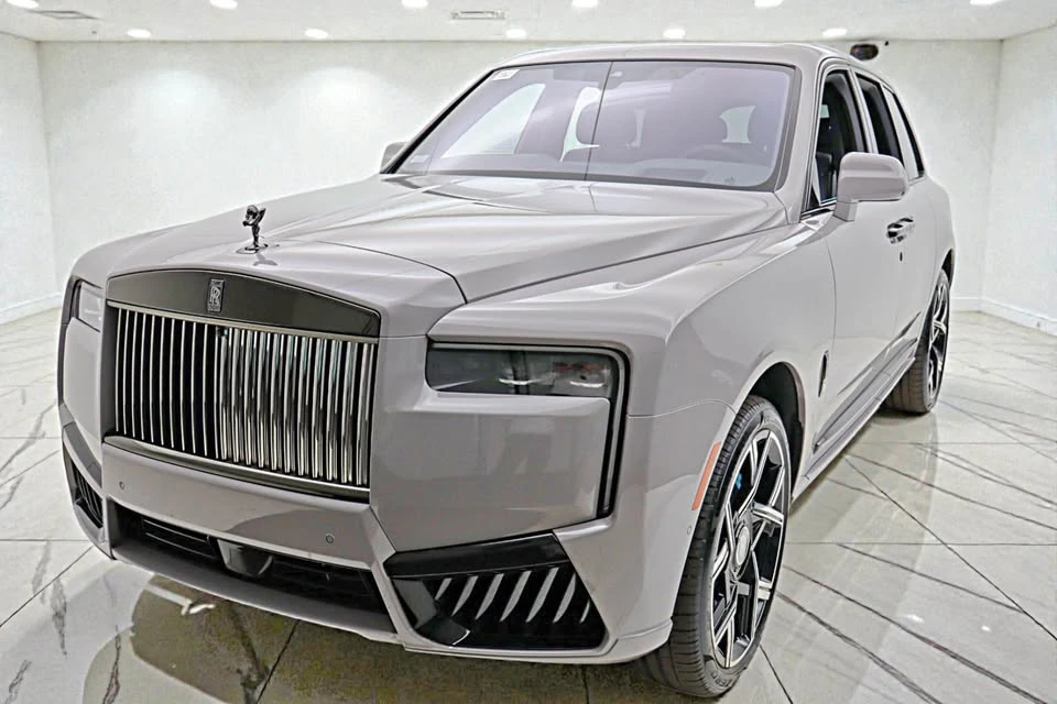 2026 Rolls-Royce Cullinan Black Badge - Image 7 of 20