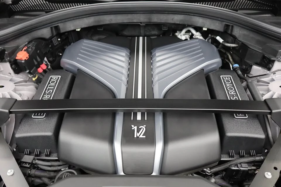 2026 Rolls-Royce Cullinan Black Badge - Image 10 of 20