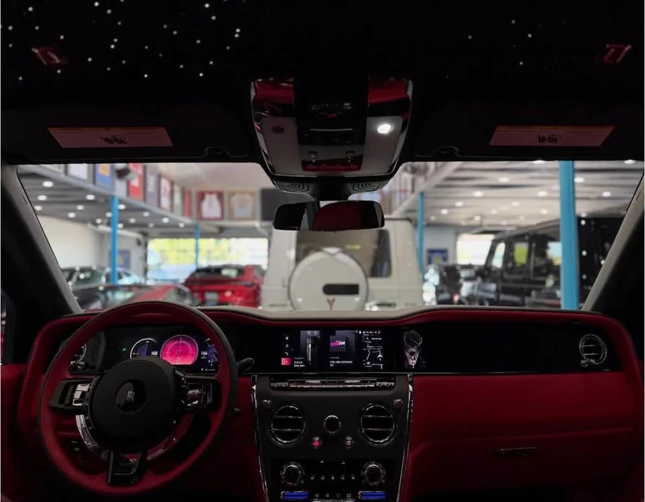 2026 Rolls-Royce Cullinan - Image 13 of 17