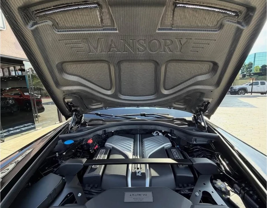 2026 Rolls-Royce Cullinan - Image 14 of 17