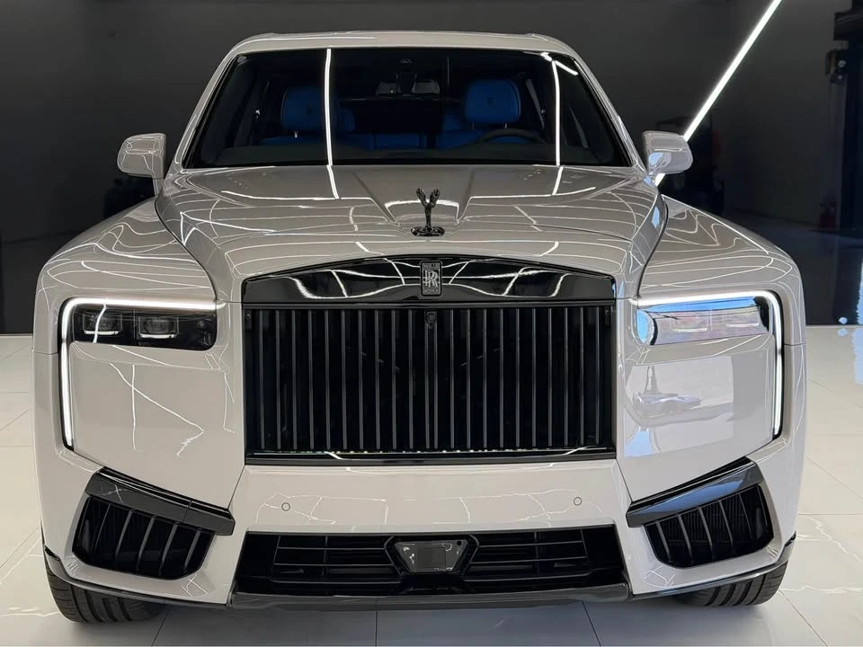 2026 Rolls-Royce Cullinan - Image 4 of 16