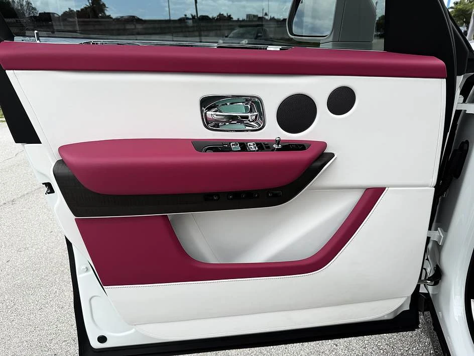2026 Rolls-Royce Cullinan - Image 14 of 19