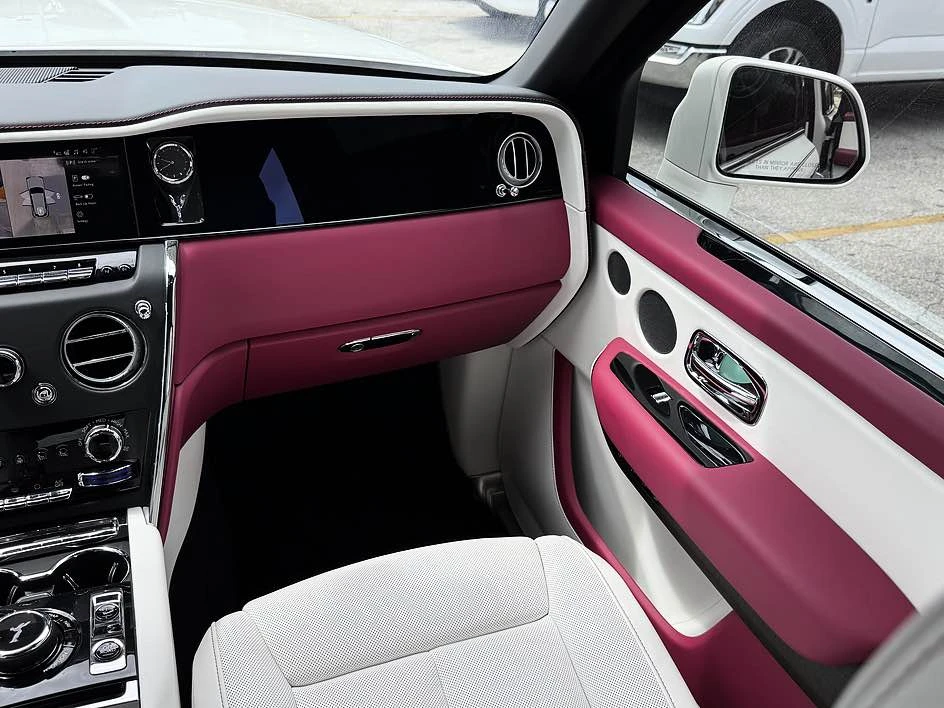 2026 Rolls-Royce Cullinan - Image 12 of 19