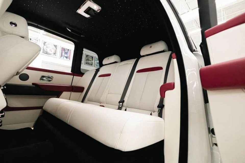 2026 Rolls-Royce Cullinan - Image 14 of 20