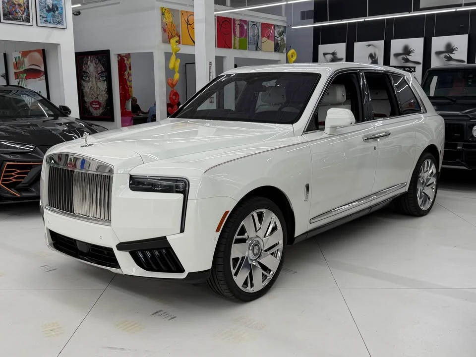 2026 Rolls-Royce Cullinan - Image 20 of 20