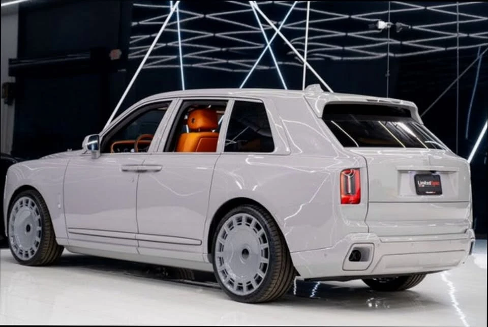 2026 Rolls-Royce Cullinan - Image 12 of 17