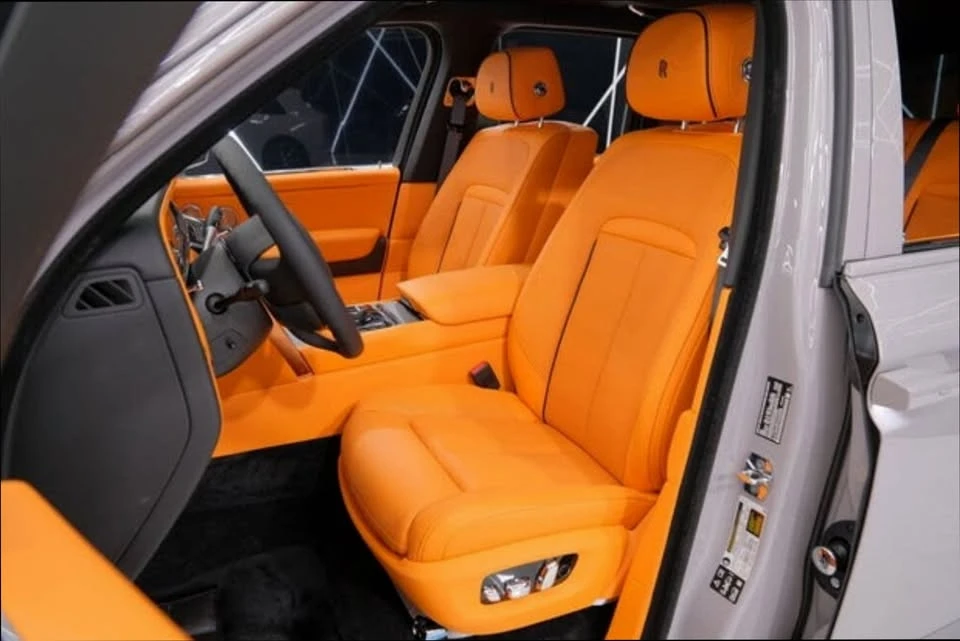 2026 Rolls-Royce Cullinan - Image 16 of 17
