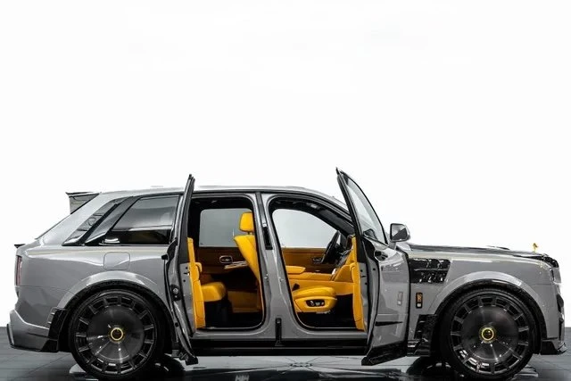 2026 Rolls-Royce Cullinan - Image 8 of 20