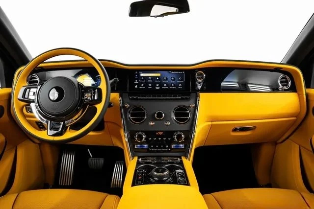 2026 Rolls-Royce Cullinan - Image 15 of 20