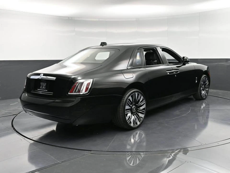 2026 Rolls-Royce Ghost 2nd Gen - Image 5 of 19