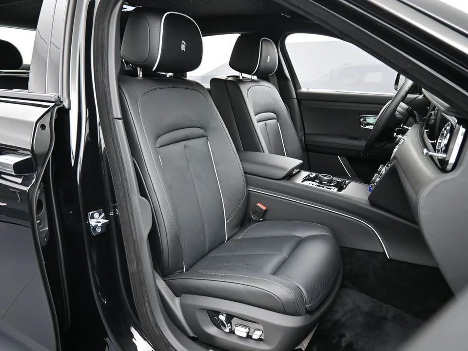 2026 Rolls-Royce Ghost 2nd Gen - Image 10 of 19