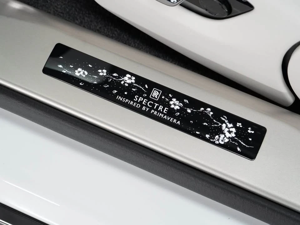 2026 Rolls-Royce Spectre - Image 8 of 19