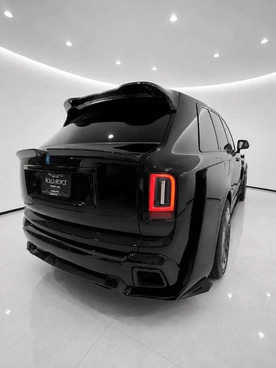 2026 Rolls-Royce Cullinan - Image 4 of 19