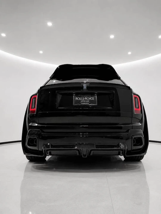 2026 Rolls-Royce Cullinan - Image 5 of 19