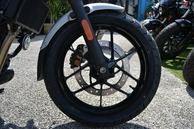 2026 Royal Enfield - Image 4 of 16