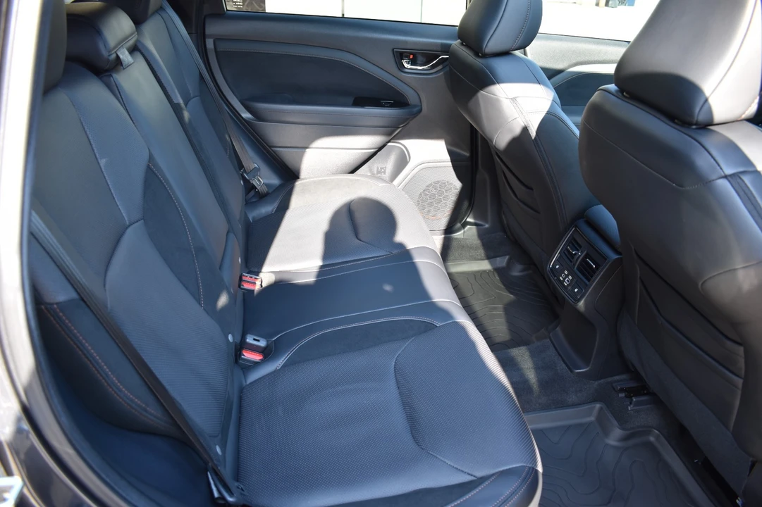 2026 Subaru Forester 6th Gen - Image 16 of 28