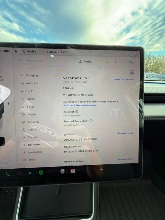 2026 Tesla Model Y - Image 7 of 10