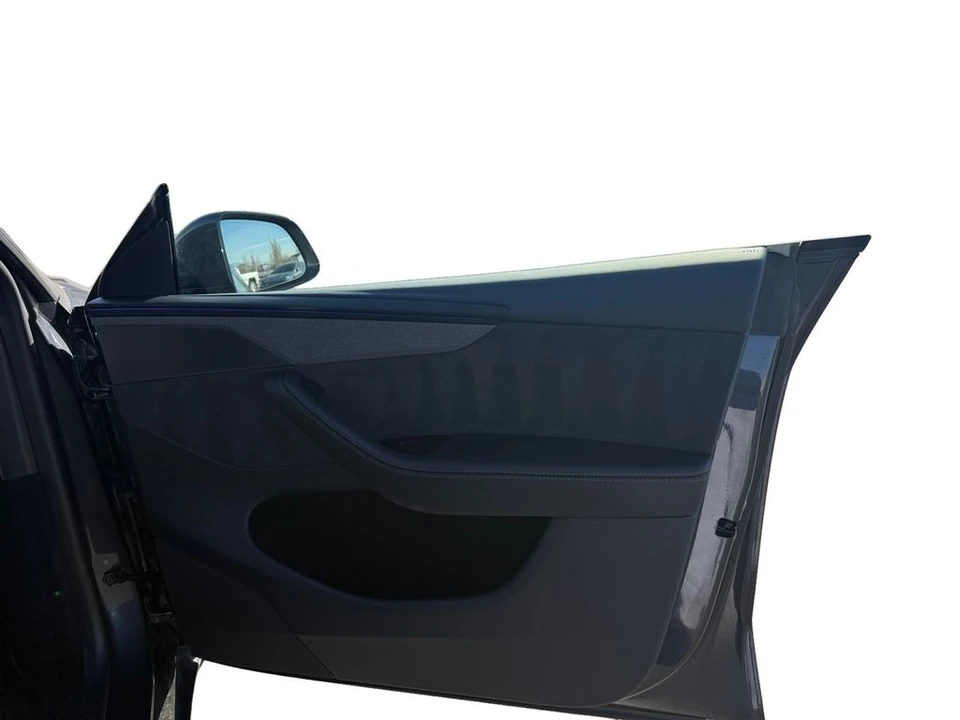 2026 Tesla Model Y - Image 21 of 21