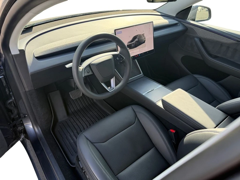 2026 Tesla Model Y - Image 12 of 21