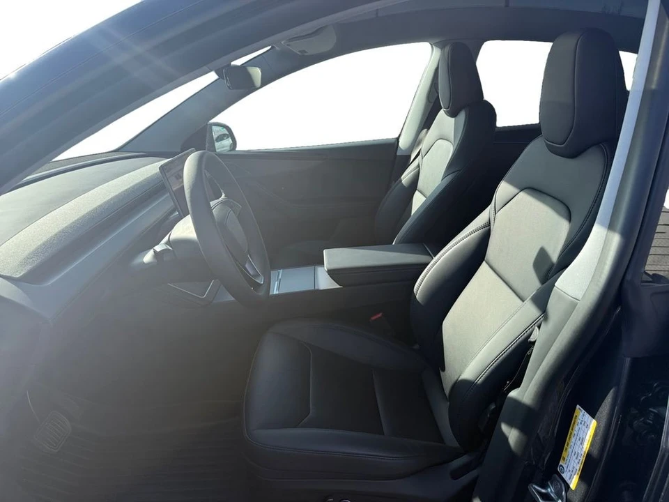 2026 Tesla Model Y - Image 13 of 21