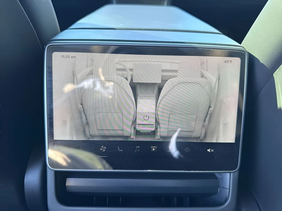2026 Tesla Model Y - Image 13 of 21