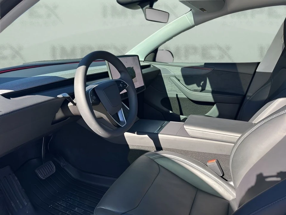2026 Tesla Model Y - Image 9 of 21