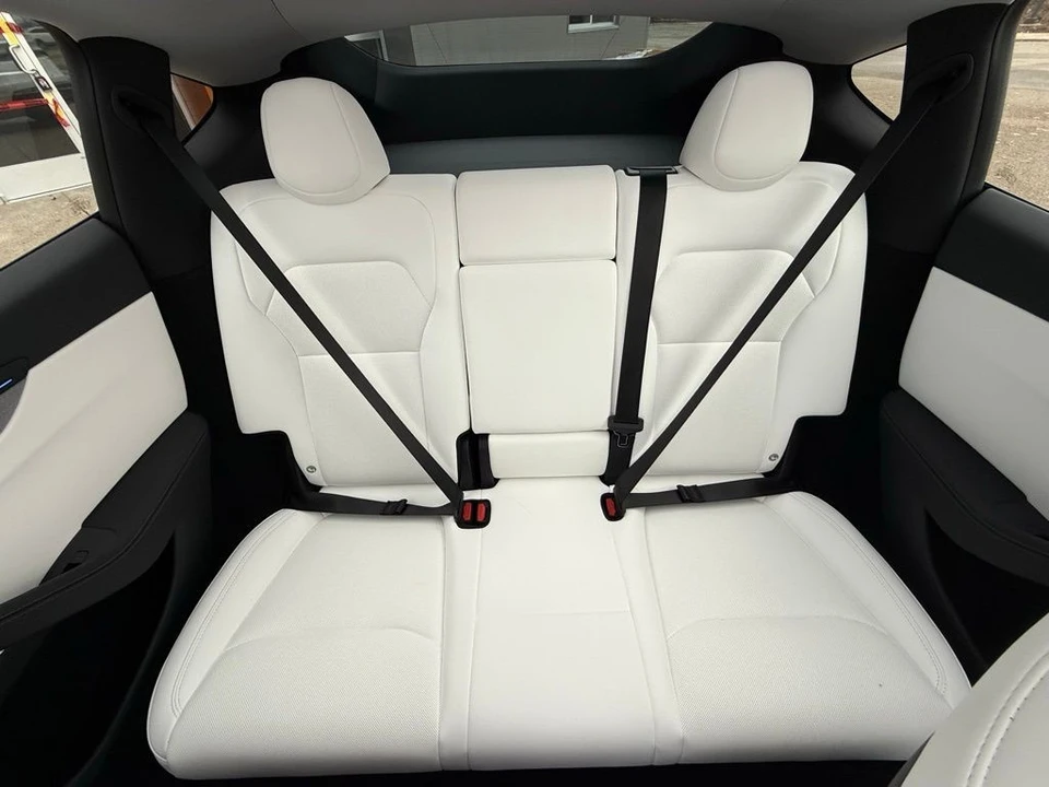 2026 Tesla Model Y - Image 11 of 12