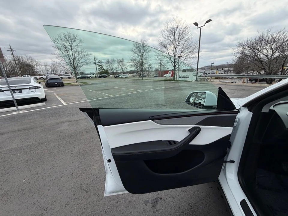2026 Tesla Model Y - Image 9 of 16